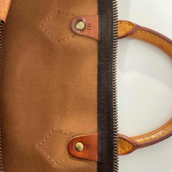 Authentic Louis Vuitton ( Vintage) Speedy 40 monogram - Picture 11 of 16